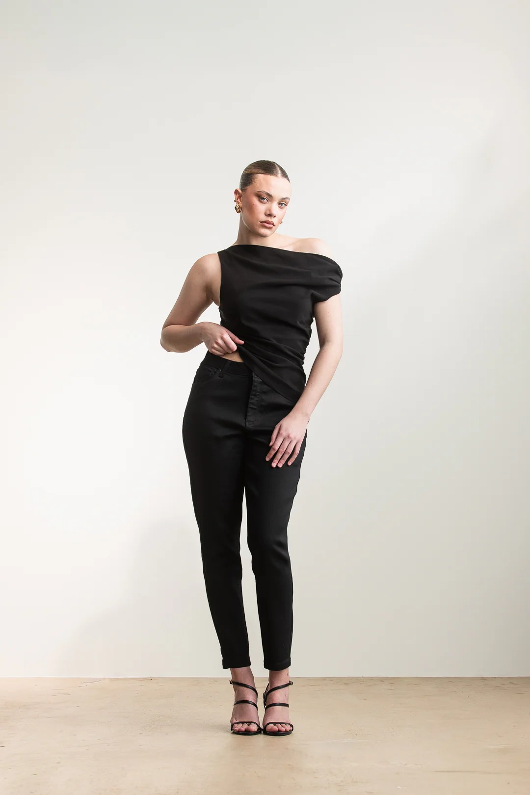 imgi_118_ef3bf548bd208102f1d164ddd5339e15_c9135406-c9fe-4b57-a0cb-d9de8d06cc2c